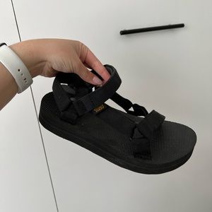 Teva Midform Universal Sandals